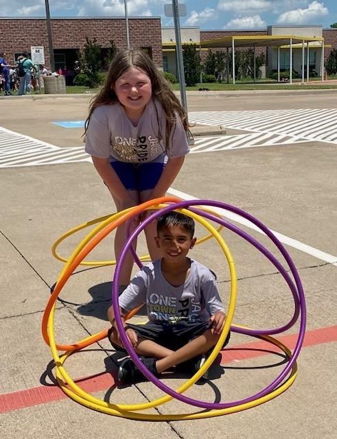 MES has another successful field day in the books! Mrs. Martin works hard to put together a great day that showcases sportsmanship and fun each year! 